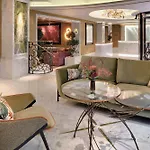 La Demeure Montaigne Hotel Paris