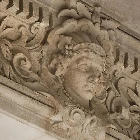 라 드메르 몽테뉴 호텔 파리