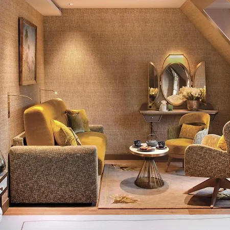 Hotel La Demeure Montaigne Paříž