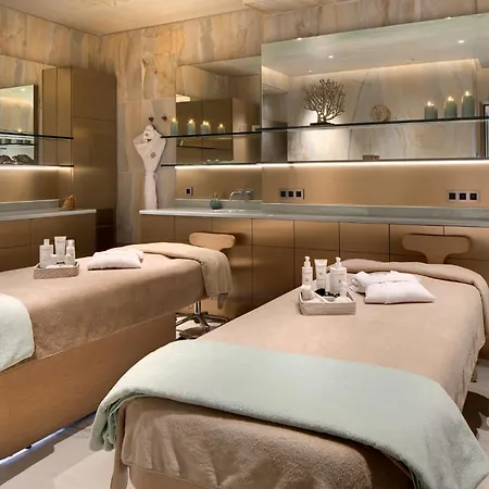 La Demeure Montaigne Szálloda 5*