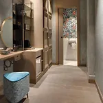 La Demeure Montaigne 酒店 5*