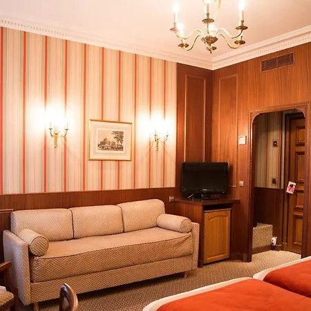 Hotel La Demeure Montaigne 5*