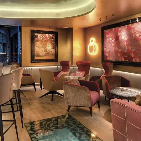 La Demeure Montaigne 5* Paříž