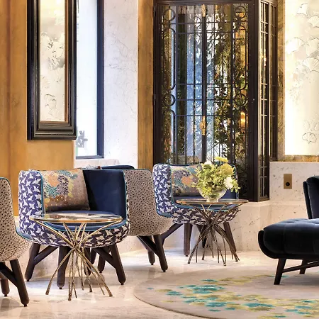 Hotel La Demeure Montaigne Paříž