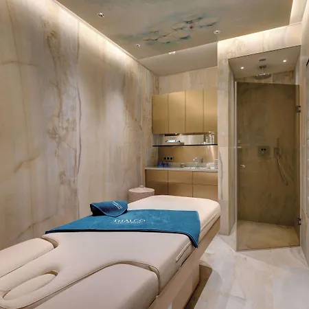La Demeure Montaigne Ξενοδοχείο 5*