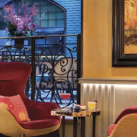 Hotel La Demeure Montaigne Paříž