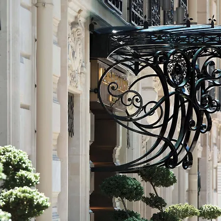 La Demeure Montaigne 5* パリ