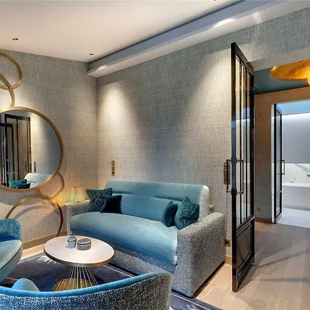 La Demeure Montaigne 5*