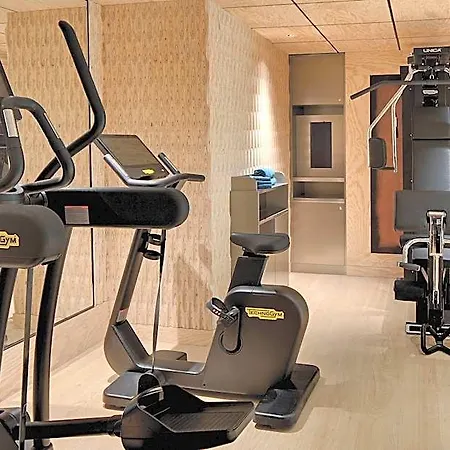 La Demeure Montaigne Hotel 5*