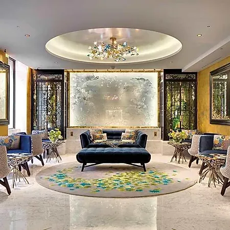 Hotel La Demeure Montaigne