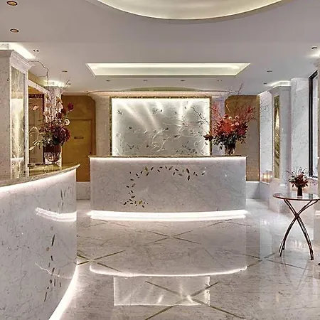 La Demeure Montaigne Hotel París