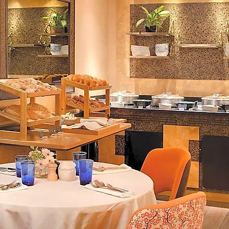 La Demeure Montaigne 5*