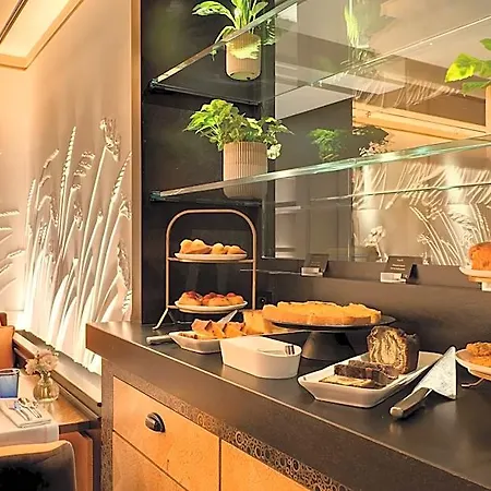 Hotel La Demeure Montaigne
