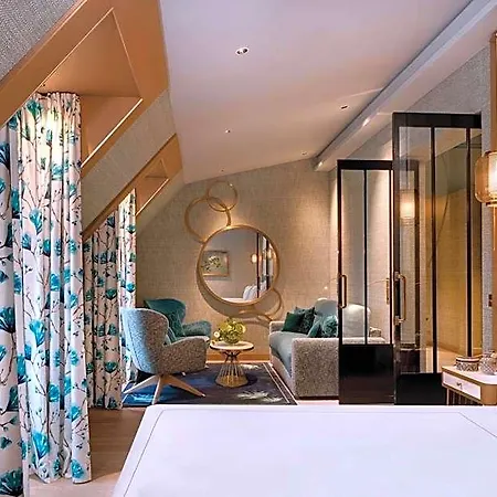 Hotel La Demeure Montaigne