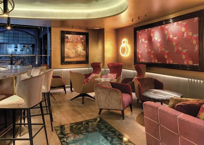 La Demeure Montaigne 5* パリ