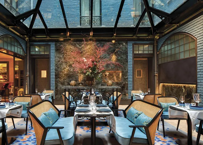 La Demeure Montaigne 5* Paris