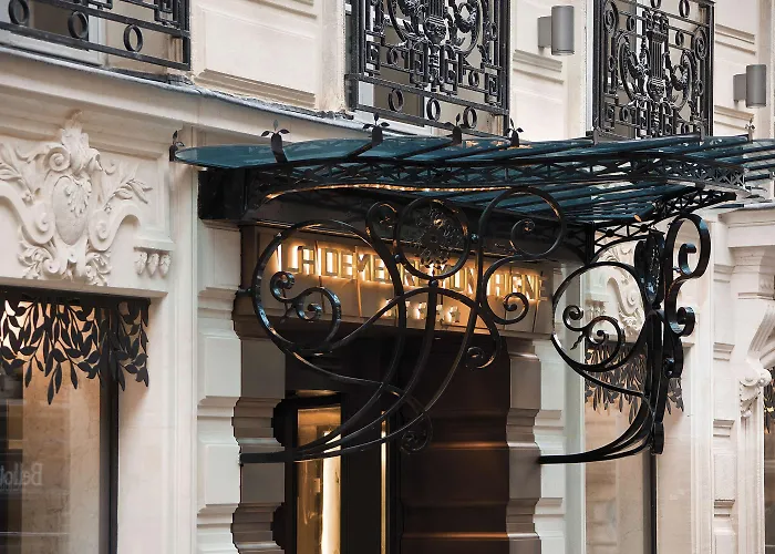 La Demeure Montaigne ホテル