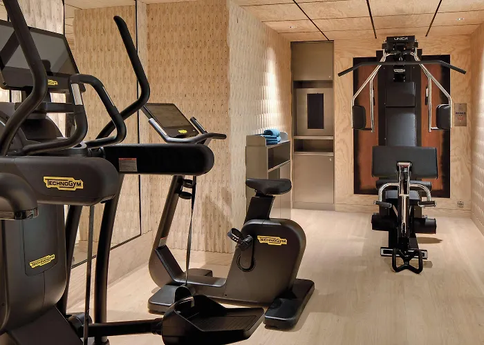 Hotel La Demeure Montaigne 5*