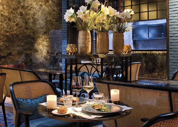 La Demeure Montaigne 5*