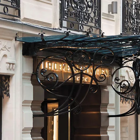 La Demeure Montaigne Hotel