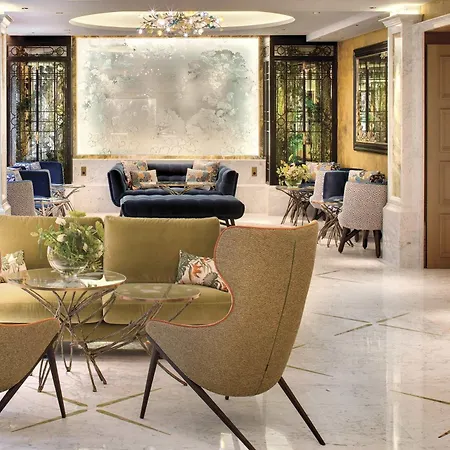 La Demeure Montaigne Hotell 5*